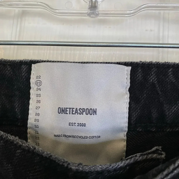 NWOT ONE TEASPOON Trucker Jeans Black Mid Rise Button Fly Size 23 Distressed - Picture 7 of 9